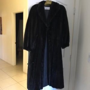 Full length ranch mink. Has my name in it but can be redone. Recently cleaned